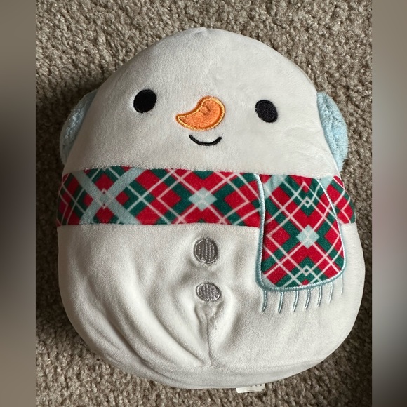 Squishmallow Kelly toy manny the snowman Christmas edition 8 inch - Picture 3 of 3